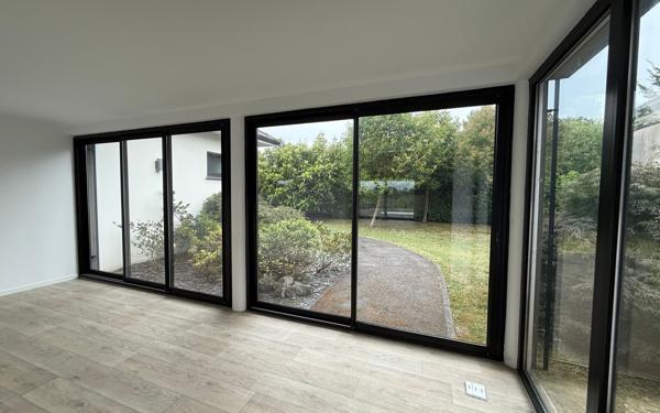 Maison à vendre    5 pièces • 291,54 m2 Morlaàs