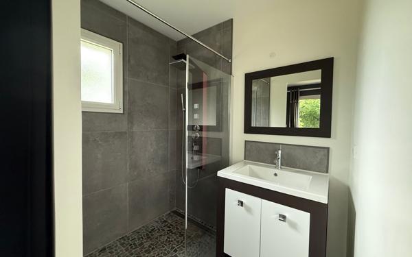 Maison à vendre    5 pièces • 291,54 m2 Morlaàs