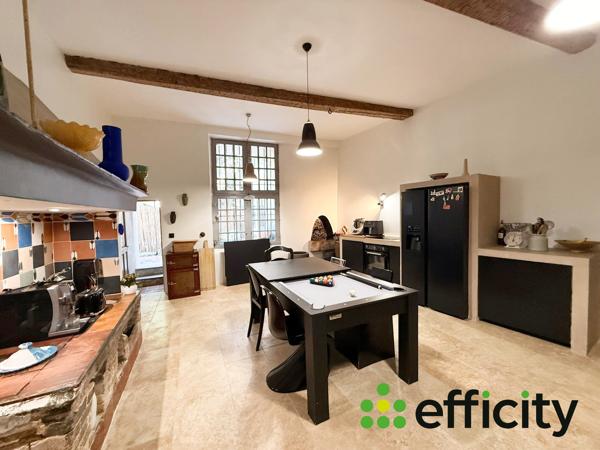 Appartement
         3 pièces
        - 83 m² 379 000 € *