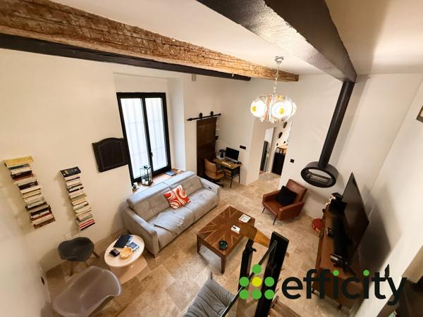 Appartement
         3 pièces
        - 83 m² 379 000 € *