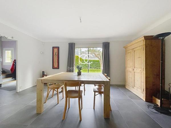 PLOEREN Maison 6 pièces 166 m²
