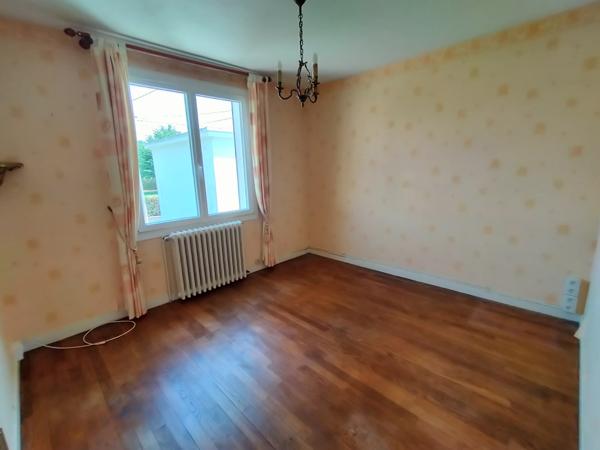 Maison 8 pièce(s) 5 chambre(s) 136 m²