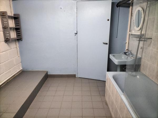 Maison 8 pièce(s) 5 chambre(s) 136 m²