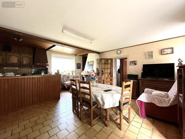 Maison à vendre à Connerré dans la Sarthe (72160), ref : 72033-222
