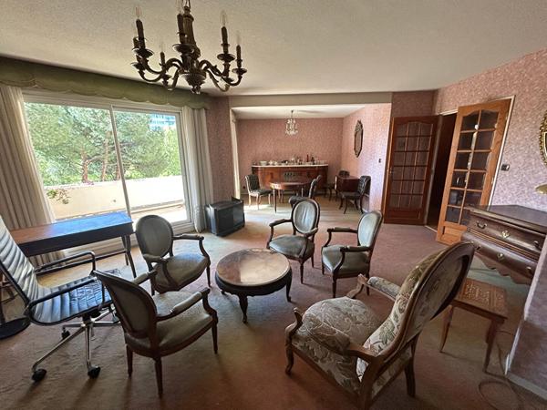 le raisin Toulouse Appartement T4 102 m2 avec ascenseur balcon et terrasse