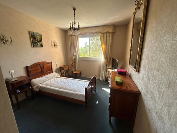 le raisin Toulouse Appartement T4 102 m2 avec ascenseur balcon et terrasse