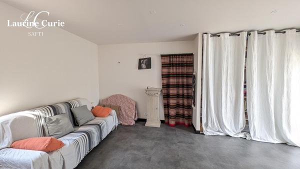 Maison T6 de 155m² avec véranda et garage