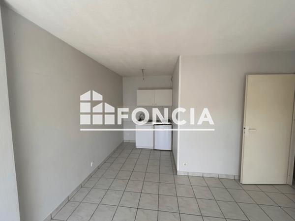 Location Appartement 2 pièces 31.17 m² - 209 ALLEE DES BAUGES Chambery 73000