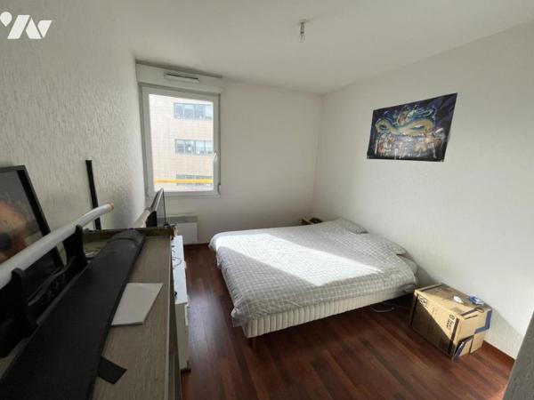 APPARTEMENT LUMINEUX AVEC TERRASSE ET GARAGE AU SEIN D'UNE COPROPRIETE DE 2007