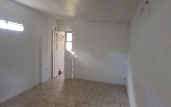 Maison à vendre    4 pièces •  Le Moule