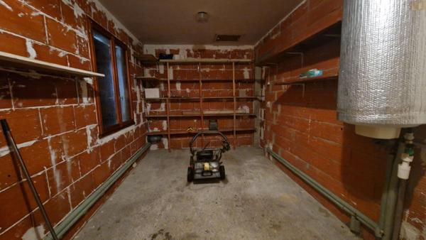 Plain-pied fonctionnel avec garage aménageable et terrain de 750 m²