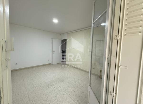 Appartement à vendre à Perpignan 4 pièces, 3 chambres avec balcons et cave