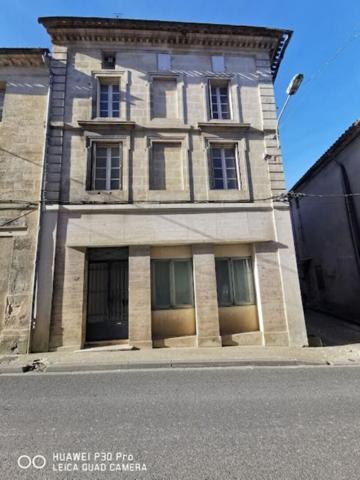 Immeuble Branne 9 pièce(s) 200 m2