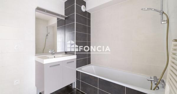 À vendre Appartement 3 pièces 56.85 m² - Lyon 69008