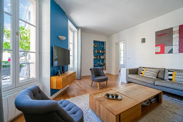 Appartement d'angle 4p/2 chambres Paris 15è limité 7ème