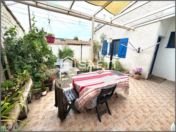 MAISON AVEC JARDIN ET UN GARAGE