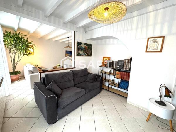 MAISON AVEC JARDIN ET UN GARAGE