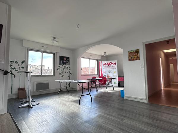 16000 ANGOULEME Appartement 150 m2 quartier Bussatte, Bureau ou loft