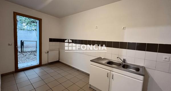 Location Appartement 3 pièces 83.45 m² - Villeurbanne 69100