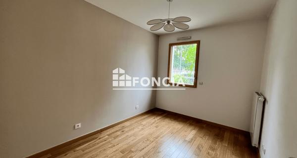 Location Appartement 3 pièces 83.45 m² - Villeurbanne 69100