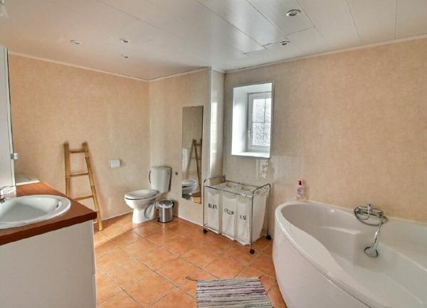 Maison à vendre    5 pièces •  Le Creusot