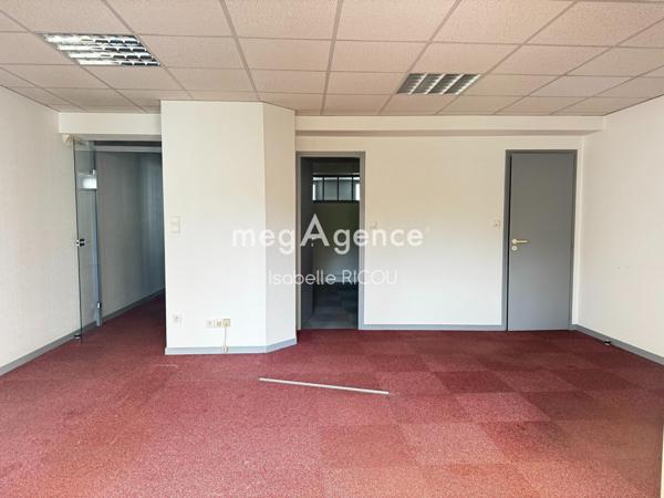 Immeuble à MARENNES, 17320 - 156m²