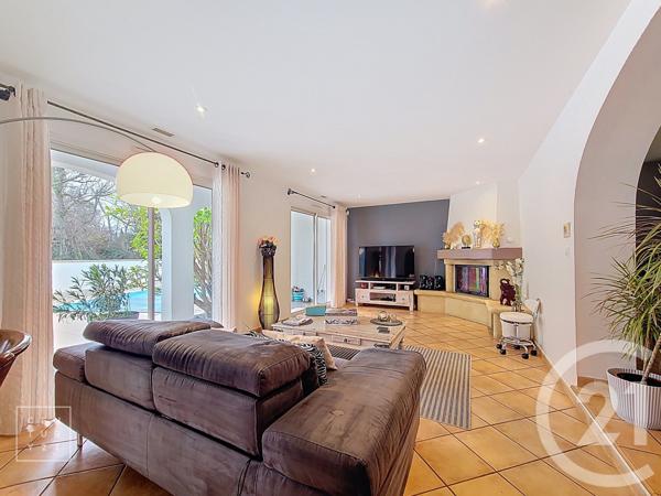 Maison à vendre  8 pièces - 301,70 m2 LE SOLER - 66