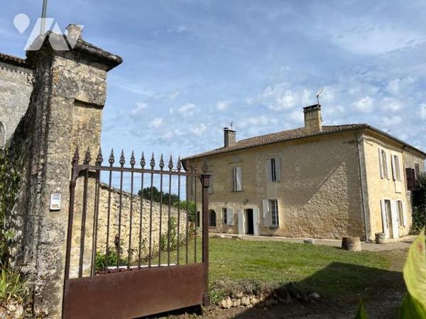 maison  à Vendre à Nérigean (33750) en Gironde (33), sur 2168 m² de terrain belle maison ancien...