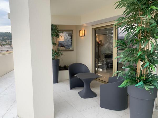 Cannes- Banane  OFF MARKET, Roof-top , 150 m² 5 pièces terrasse 180 m² et vue mer