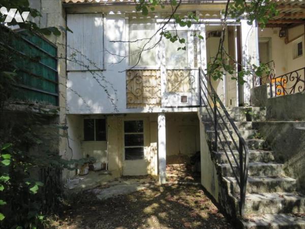VIC-FEZENSAC, Maison de ville 77 m² + cave jardin
