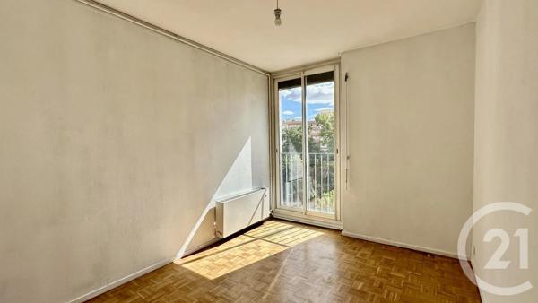 Appartement T4 à vendre  4 pièces - 75 m 2   COLOMIERS  - 31