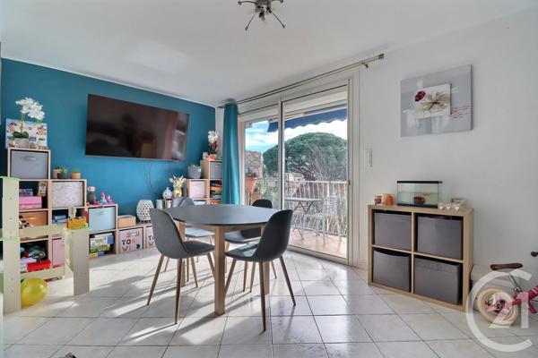 Appartement T4 à vendre  4 pièces - 68,19 m2 ST RAPHAEL - 83