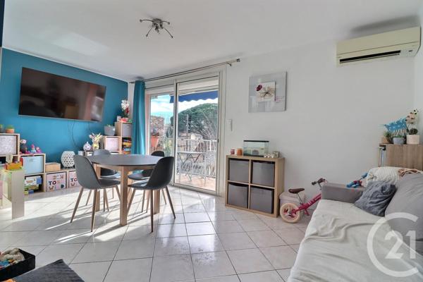 Appartement T4 à vendre  4 pièces - 68,19 m2 ST RAPHAEL - 83