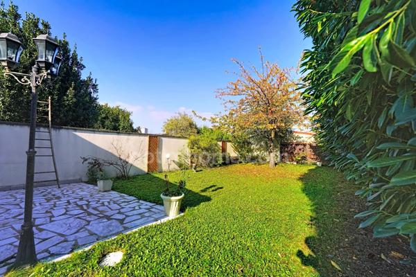 SAINTS (93) - Maison à vendre 4 pièces