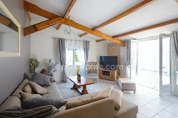 SAINTS (93) - Maison à vendre 4 pièces