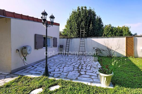 SAINTS (93) - Maison à vendre 4 pièces