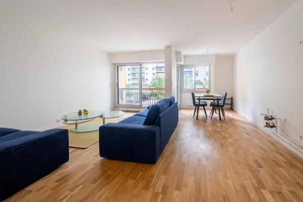 Paris 11e Saint-Ambroise | 4 p de 90 m² rénové avec balcon filant de 16 m²