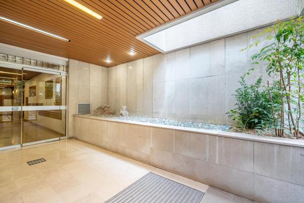 Paris 11e Saint-Ambroise | 4 p de 90 m² rénové avec balcon filant de 16 m²