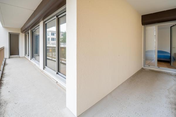 Paris 11e Saint-Ambroise | 4 p de 90 m² rénové avec balcon filant de 16 m²
