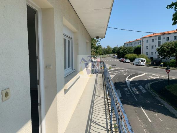 Location t1 Angouleme (16000), 33.24m² avec 1 pièce(s). Agence Allard Brimeaud
