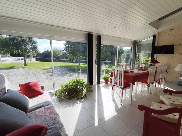 SPACIEUSE MAISON CHARENTAISE A LA CAMPAGNE