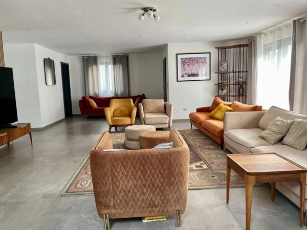 Maison contemporaine à vendre 9 pièces MITTELWIHR (68)