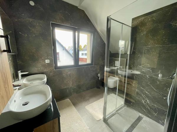 Maison contemporaine à vendre 9 pièces MITTELWIHR (68)