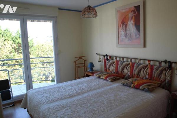 NIORT, SECTEUR QUAI METAYER-PETIT LECLERC, TRES BEL APPARTEMENT AVEC TERRASSE ET PARKING