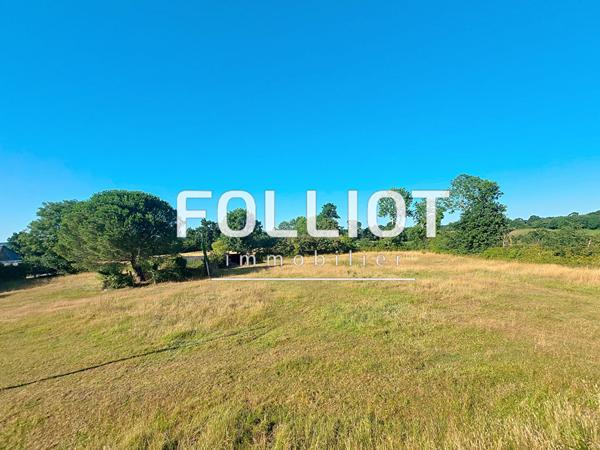 Corps de ferme Le Molay Littry 5 pièce(s), 55 000 m² de terrain avec bâtiments