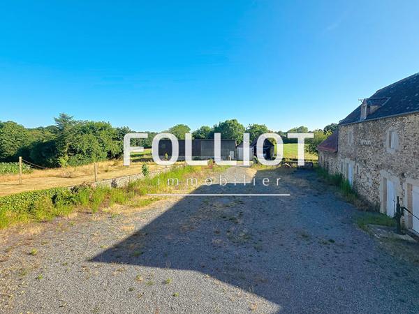 Corps de ferme Le Molay Littry 5 pièce(s), 55 000 m² de terrain avec bâtiments