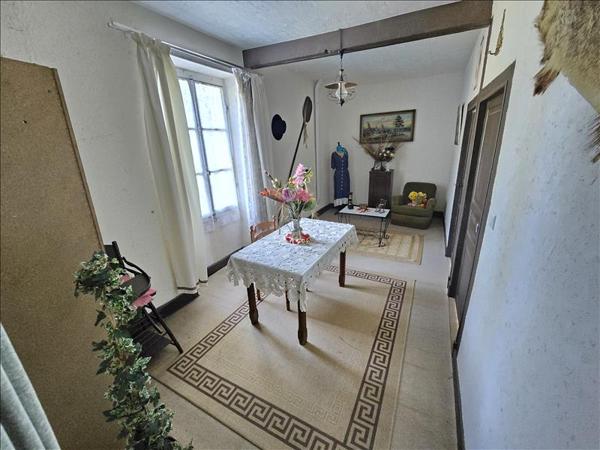 Maison à vendre |  Châtelus-Malvaleix |  6 pièces | 190 m²