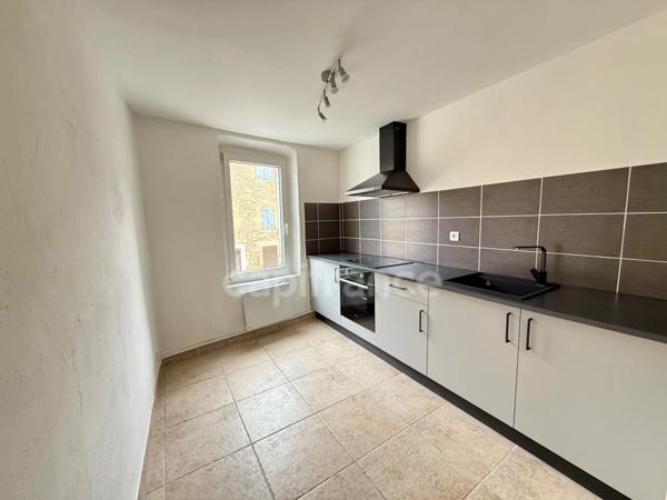 Maison à vendre 2 pièces LAURIS (84)