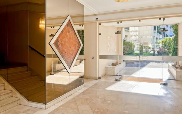 Appartement à vendre    2 pièces • 52,49 m2 Versailles