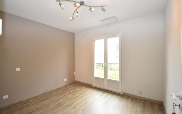 Maison à vendre    4 pièces •  Hagetmau